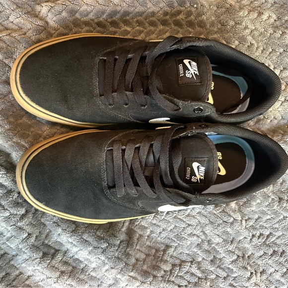 Nike chron 2 - Picture 2 of 3